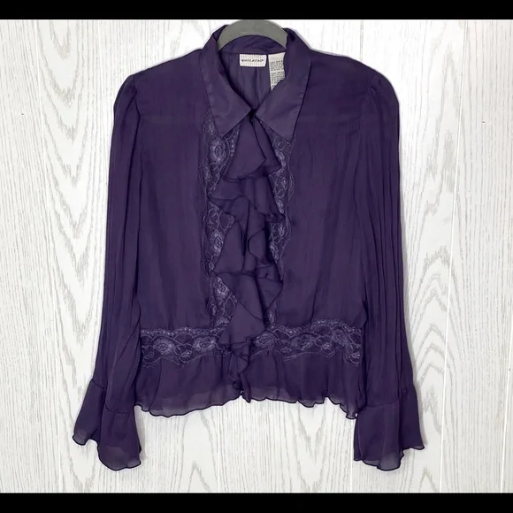 Vintage Purple Lace Ruffle Button Up Top with Bell Sleeves Size Small - Picture 2 of 7